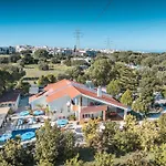 Villa Artzy *
