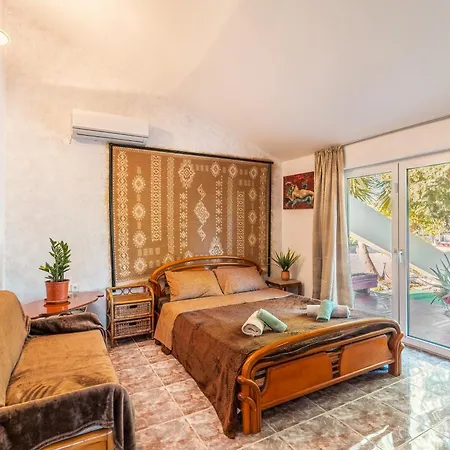 Villa Artzy *