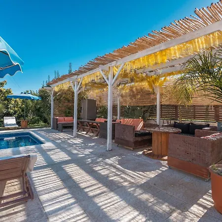 Villa Artzy