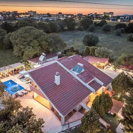 Villa Artzy *